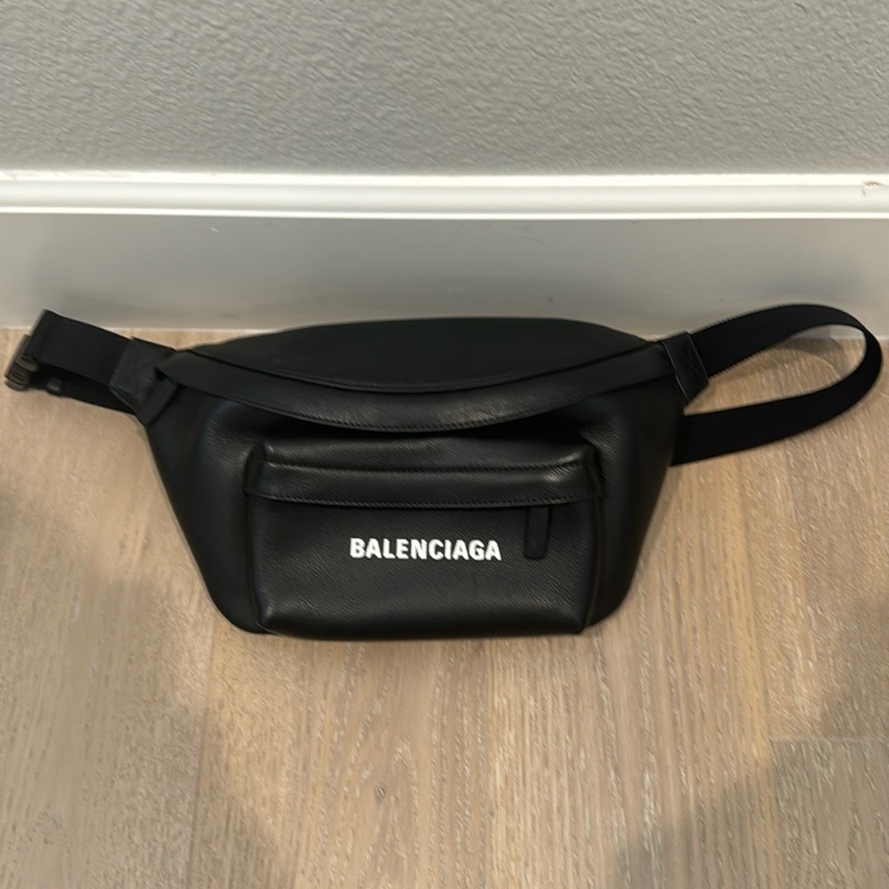 Balenciaga Everyday Beltpack